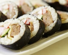 "간단하게 김밥 먹자" 한 끼 때웠는데…열량은 만만찮네