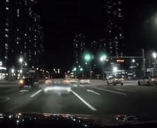 [더영상] 환자 이송하던 구급차 들이받은 승용차…곳곳 곰팡이 핀 '신축 아파트'