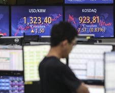 '美 고용 둔화' 긴축 종료 기대감…코스피·코스닥 상승