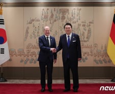 "獨 경기 침체, 남의 일 아니다"…中의존·고용시장 '닮은꼴 경제'