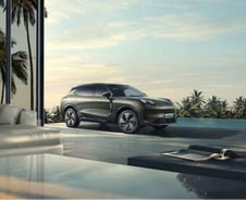 [단독]7나노 뽐내는 中, 자체 칩 들어간 차 만들었다