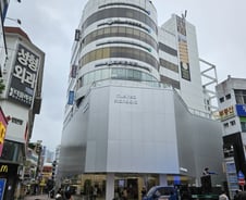 [르포]"온라인 쏙 빼왔다"...대구 동성로 진출한 무신사 스탠다드