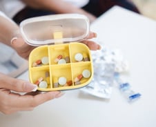 "요일별로 해놨어, 챙겨 먹어"…약 소분, '약발' 안 떨어질까