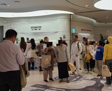 中 황금연휴에 서울 온 유커들 '북적'…"내년 설에 또 올래요"[르포]