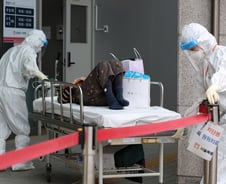 지난해 진료비 사상 첫 '100조원' 돌파…"코로나19·고령화 등 영향"