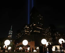 비행기 몰고 돌진하는 마리오?…MS, 달리3서 '뉴욕 쌍둥이 빌딩' 차단