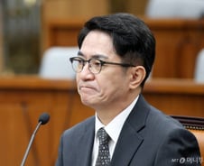 대법원장 35년만의 낙마…한달뒤 헌재까지 초유의 사법공백 초읽기