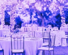 부자인 걸 숨기려 '가난한 결혼식'을 꾸몄던 부잣집 따님[PADO]