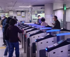 지하철 요금 오르자…"걷겠다", "따릉이는 추워" 시민들 울상[르포]