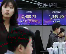 외국인 11일 연속 팔아치운 코스피…2400선은 지켰다