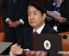 이동관 방통위원장 "가짜뉴스 근절계획 연내 수립"