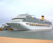 "크루즈 사업은 지역경제 되살리는 선진국형 관광산업"