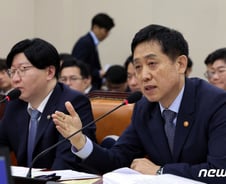 만기까지 빚 갚으면 110세…60대도 '50년' 특례보금자리론 받았다