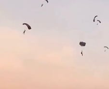 [더영상]"하늘에 저게 뭐야?" 하마스 공중 급습…천안 폭주족 또 등장