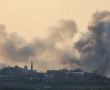 이란 '혁명수비대', 이스라엘 가까이 이동…美 확전 우려