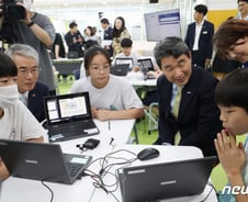 [단독]2년 뒤 AI교과서?…인터넷 속도 충분한 학교 전국 51곳 뿐