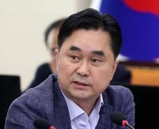 "빚내서 이자 내면서 물건 판다"···플랫폼 갑질, 국감 도마에