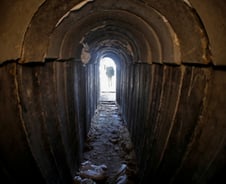 첨단 무기도 무용지물, 뉴욕 지하철의 절반 길이 '가자 땅굴'
