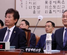 여야, 헌재 재판지연 난타…"떠넘긴 국회, 반성해야" 자성도