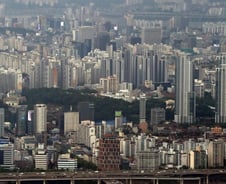 강남 내 이사하려다 '불허' 시끌…"과잉규제 풀고 공급 늘려야"