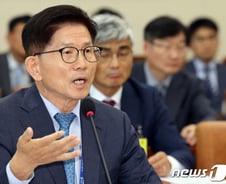 "실력 없다, 사퇴하라"...김문수 "대통령이 그만두라면 그만둘 것"
