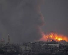 접속 폭주하는 하마스 텔레그램 계정…제재 못하나, 안하나