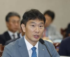 "백내장 의료자문, 보험사에 면죄부" 지적에 이복현 "연내 가이드라인"