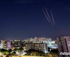 유치원 교사에 변호사까지…하마스 '학살' 찬양한 빌런들 엄벌 예고