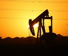 이란 "이슬람국가, 이스라엘에 석유 팔지 마"... 국제유가 영향받나