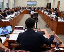 환노위 국감서 '먹는 물' 안전 지적 잇따라…중대재해 위반 기업 '줄소환'