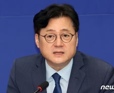 홍익표, 정부 필수의료 혁신전략에 "빈수레···매우 실망"