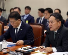 국민연금 개혁 '18개 시나리오' 보고서…"백화점식 나열" 비판