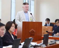 환노위, '늑장' 산재 처리 질타…국감 불참 SPC·DL 회장 고발 검토