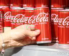 비만약에 주춤하던 코카콜라…그래도 미국은 못참지 '반등' [뉴욕마감]