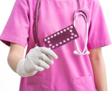 "피떡 만들어져 위험"…피임약 먹으면 안되는 여성 있다