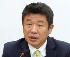 "정부 전체가 연결돼 있단 의심" vs "기가 막혀"...채상병 놓고 충돌