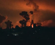 이스라엘 지상전 시작됐나…"개전 후 최대 공습, 가자 통신 두절"[영상]