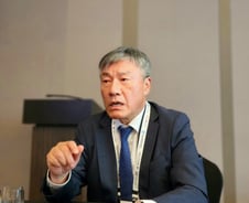 "기피과 의사, 지방병원 근무로 군복무 대체" 서울아산병원장의 제안