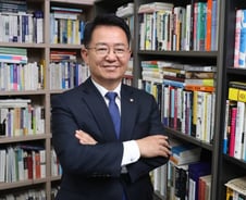 '자전거 출퇴근 16년째' 이용빈 의원, '자전거 패키지법' 낸다