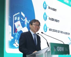 "기후변화 거스를 수 없다…전 우주 75% 차지하는 수소가 미래"