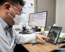연내 비대면 진료 범위 확대될 듯… 법 제도화는 지지부진