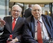 BOA "내년 S&P지수 5000 간다"…오른팔 잃은 버핏 [뉴욕마감]