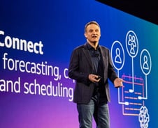 아마존, 기업용 AI 'Q' 공개…구글·MS보다 33% 값싸게 서비스