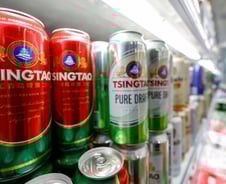 [단독]'오줌 맥주' 논란 칭다오 불매 현실로...판매량 '반토막'