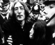 "팬이에요" 사인해줬더니 '탕, 탕, 탕, 탕'…"나도 유명해지고 싶었다"[뉴스속오늘]