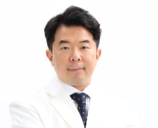 "옆으로 자는 게 편한데…" 소리 없이 내 눈 노린 '시력 도둑'