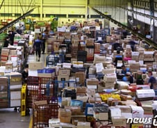 [단독]'권익위' 막은 '규개위'…섬 택배 '추가요금' 평가 못 한다