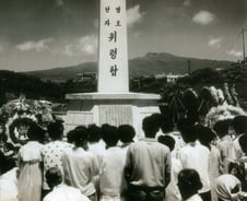 두 번의 SOS 소용 없었다…338명 바닷속으로, 시신 18구만 인양[뉴스속오늘]