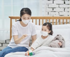 백신도 없는데…RSV감염 입원 한달 새 2배, 10명 중 7명 '영유아'