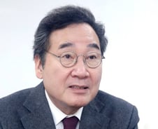 [인터뷰]이낙연 "대한민국은 암흑기···제3세력은 최소한의 안전장치"
